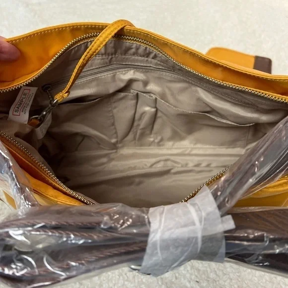 Baggallini Marion Hobo Bag Purse NWOT - Picture 8 of 14